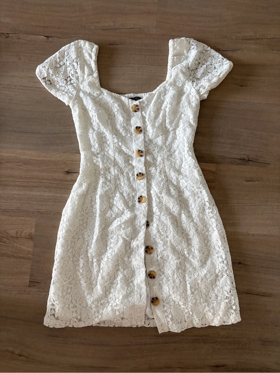 Abercrombie & Fitch Dresses & Skirts - Abercrombie & Fitch White Lace Button-Front Mini Dress